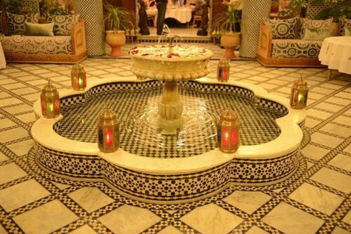 Hotel Interior 18 of 128