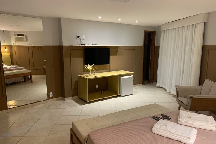 Room 19 of 33