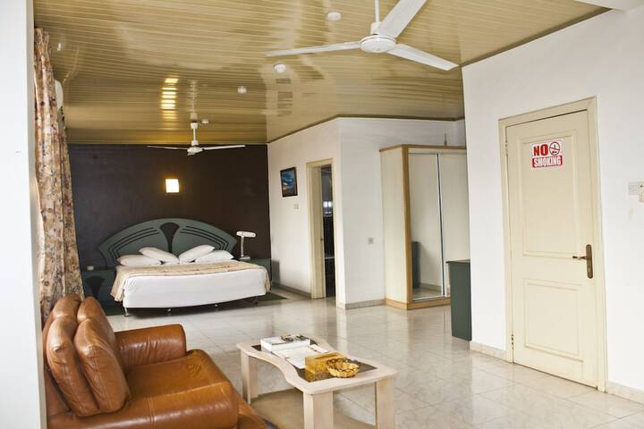 Room 8 of 26