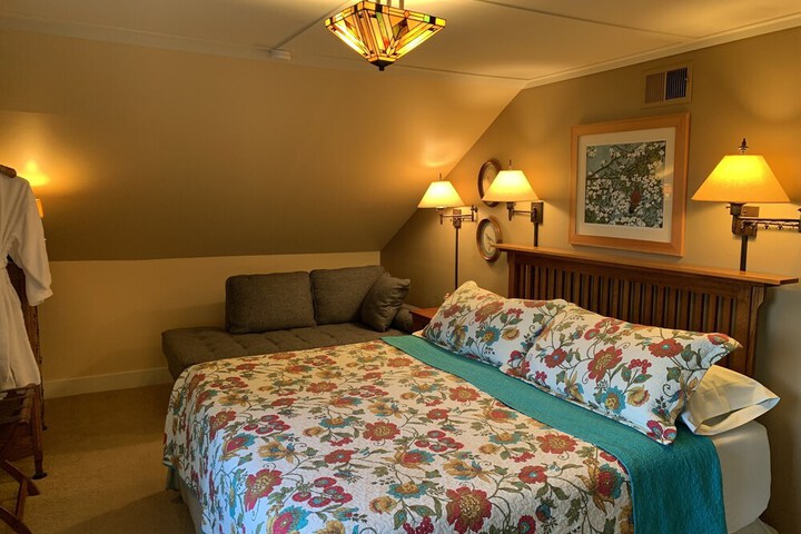 Room 45 of 90