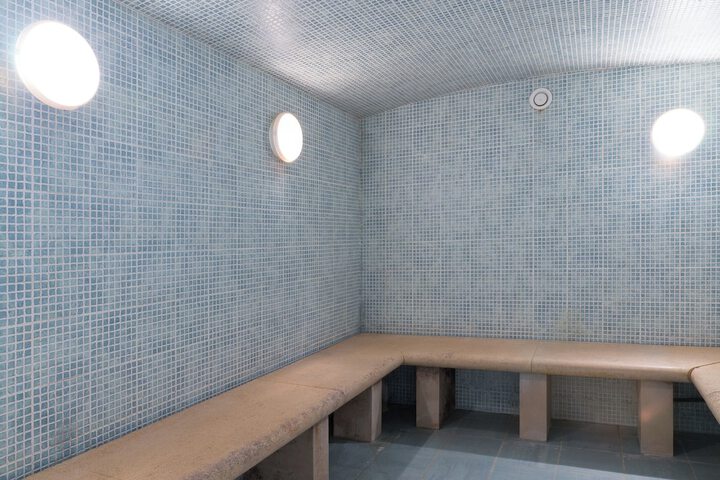 Steam room