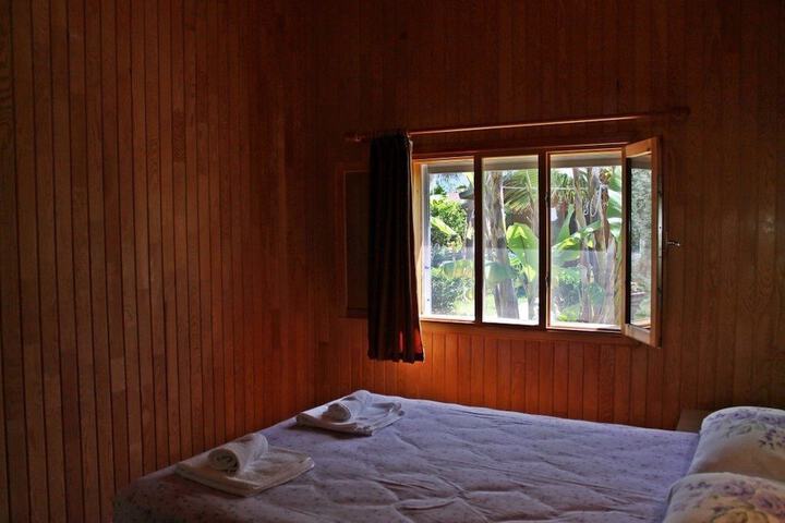Room 4 of 31