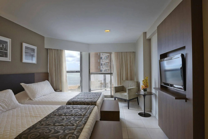 Room 4 of 15