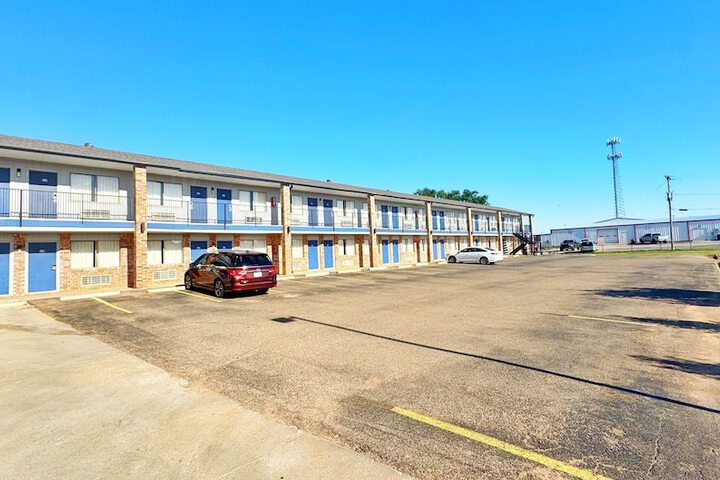 Property Grounds 22 of 27