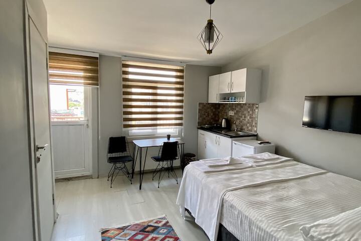 Room 7 of 50
