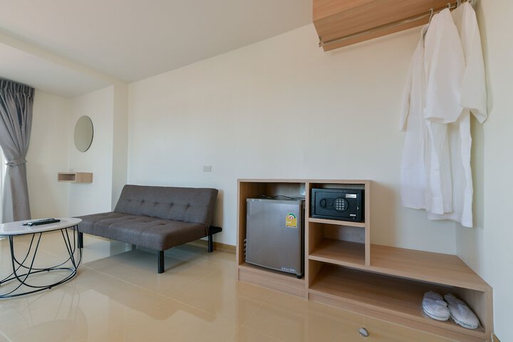 Room 32 of 56