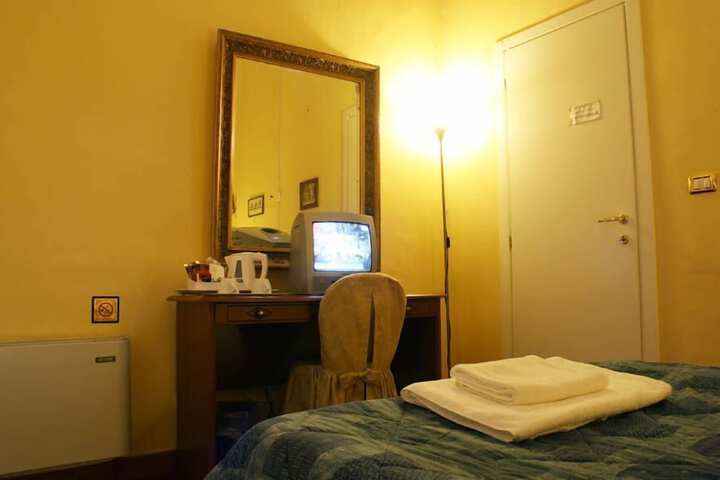 Room 40 of 123