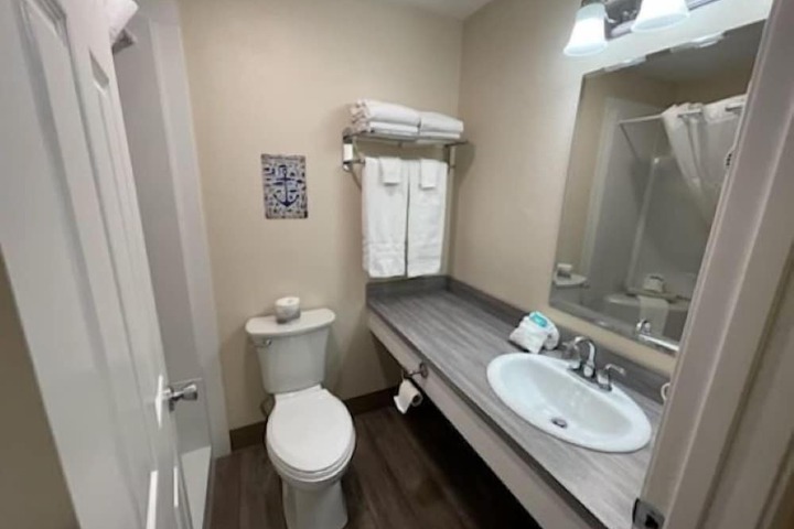 Room 116 of 136
