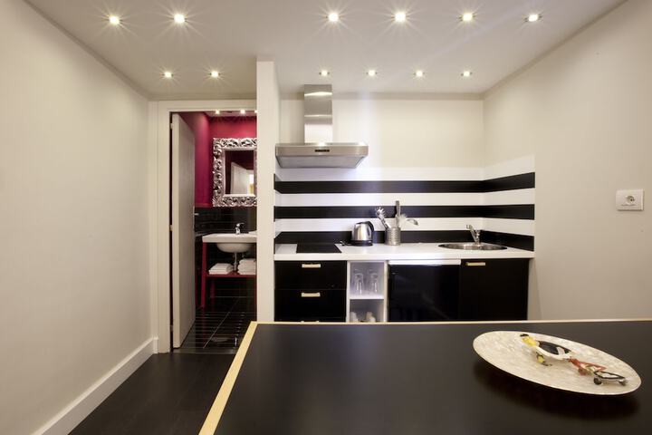 Private kitchenette