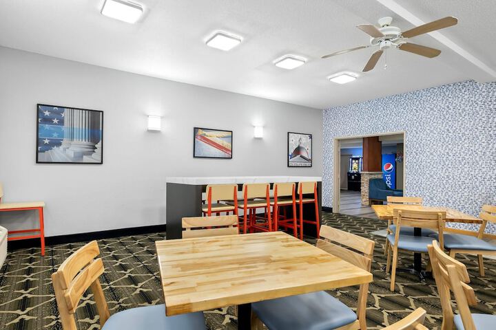 Breakfast/Coffee Service 51 of 58