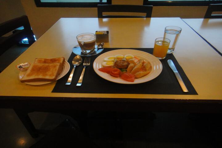 Breakfast meal