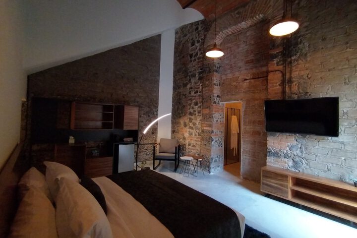 Room 12 of 51