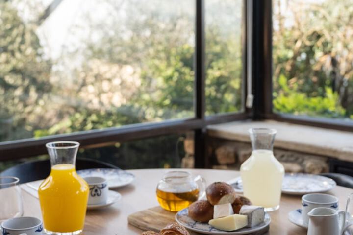Breakfast/Coffee Service 41 of 74