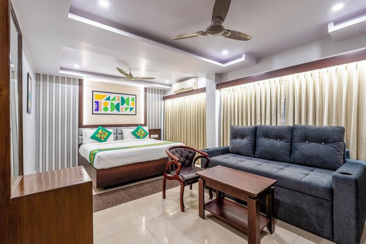 Room 6 of 36