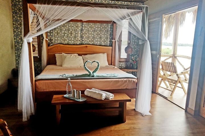 Room 4 of 42