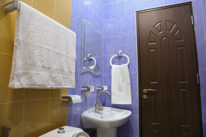 Room 18 of 30