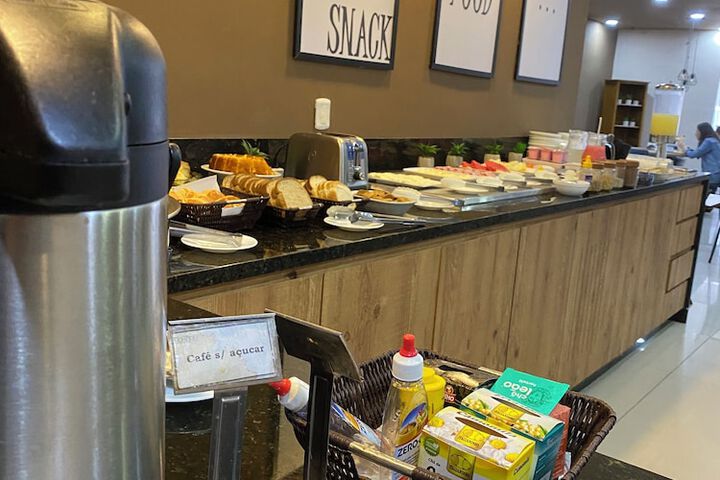 Breakfast/Coffee Service 21 of 23