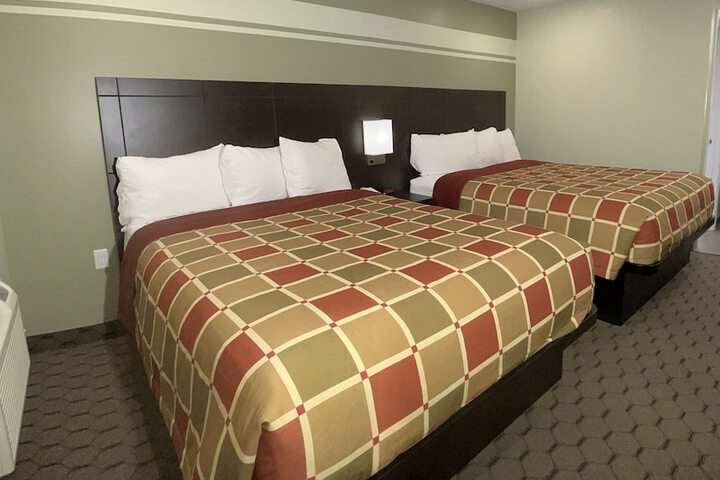 Room 20 of 66