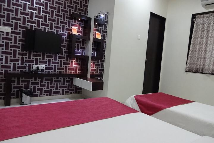 Room 16 of 51