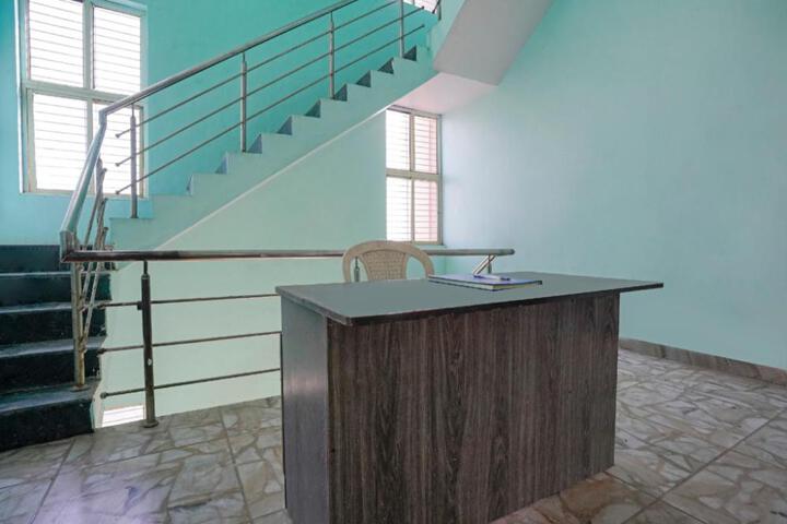 SPOT ON 805052 Hotel Jay Maharashtra