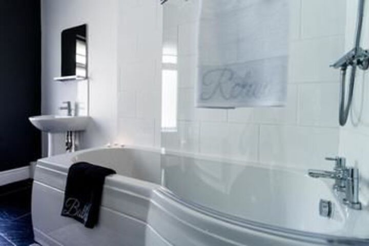 Room 3 of 41