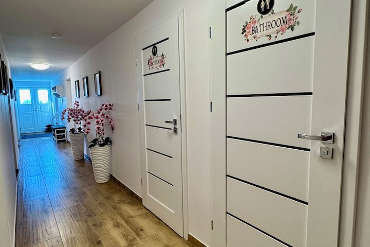 Room 47 of 65