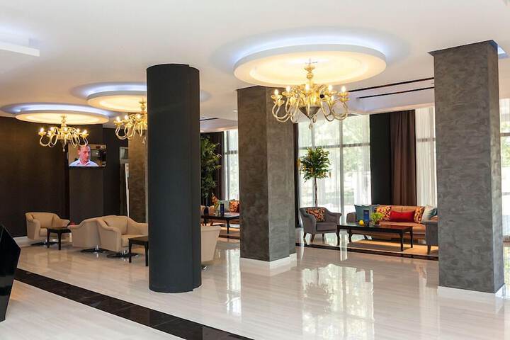Hotel Interior 4 of 33