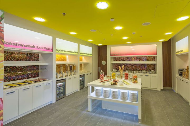 Breakfast buffet