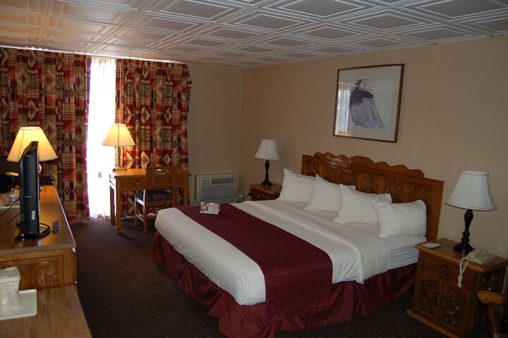 Room 10 of 52