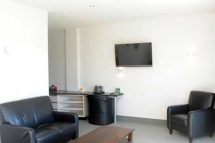 Room 25 of 44