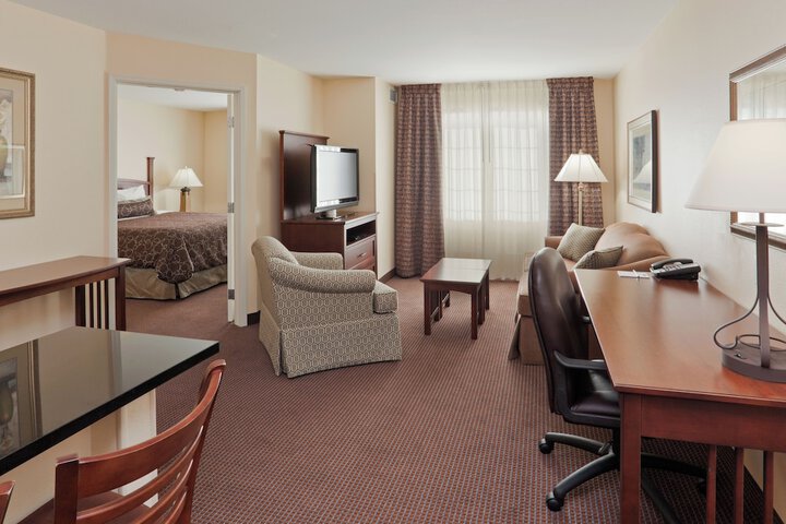 Room 4 of 47