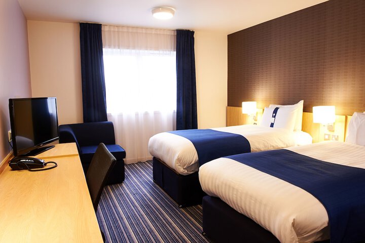 Room 10 of 53