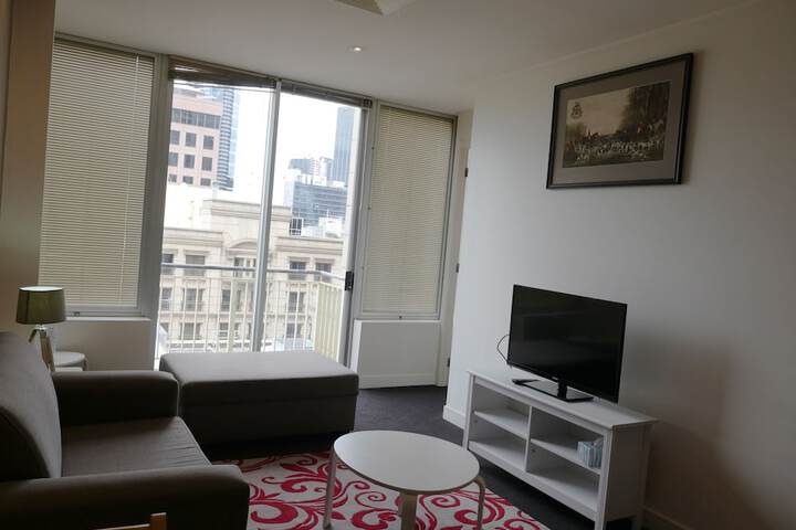 Room 5 of 61