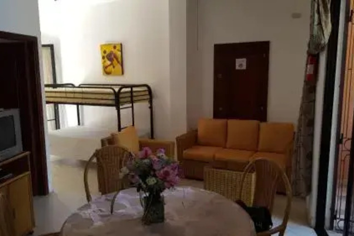 Room 2 of 9