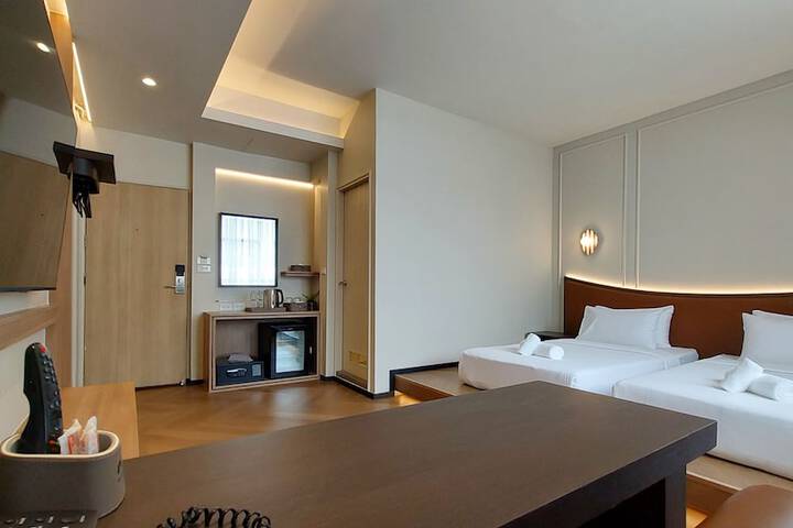 Room 47 of 96