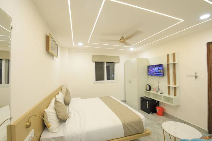 Room 5 of 24
