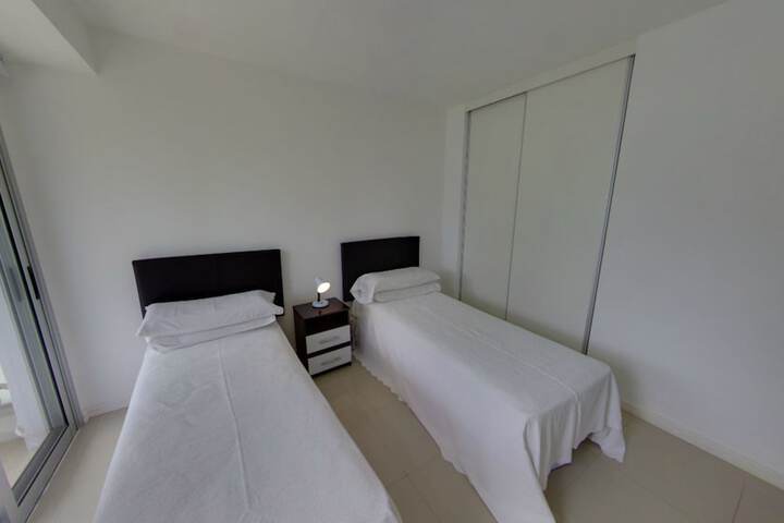 Room 11 of 75
