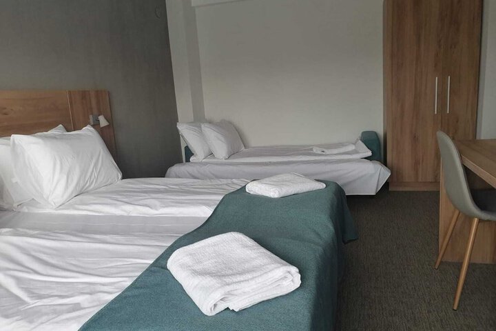Room 7 of 48