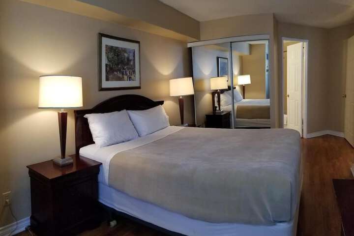 Room 2 of 7