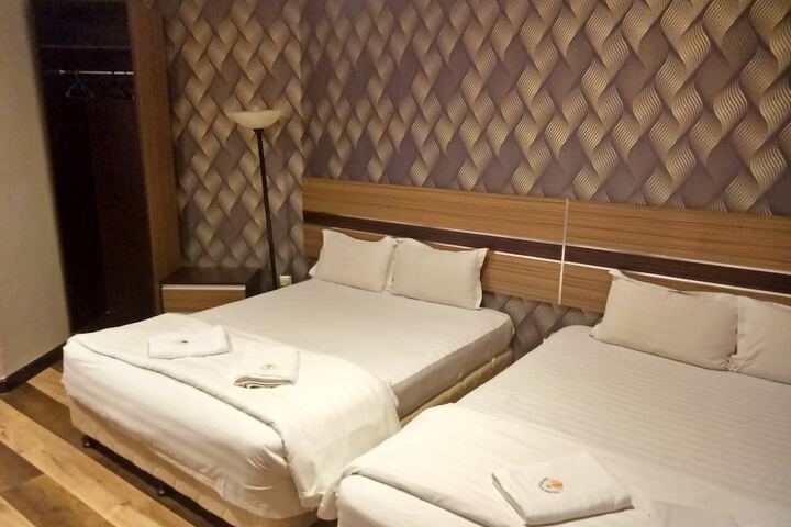 Room 16 of 41