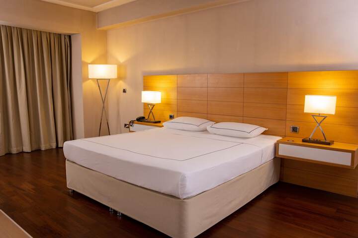 Room 13 of 53