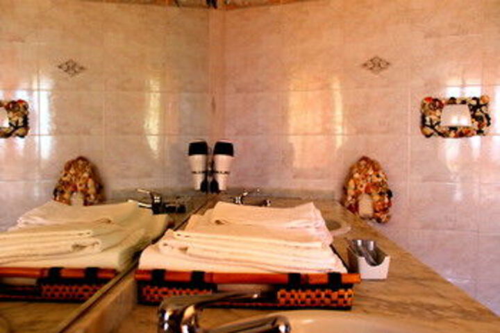 Room 16 of 191