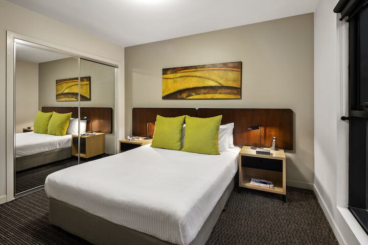 Room 9 of 30