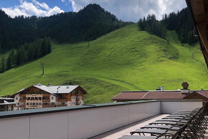 Hotel 196 of 200