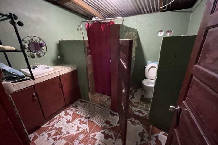 Room 3 of 9