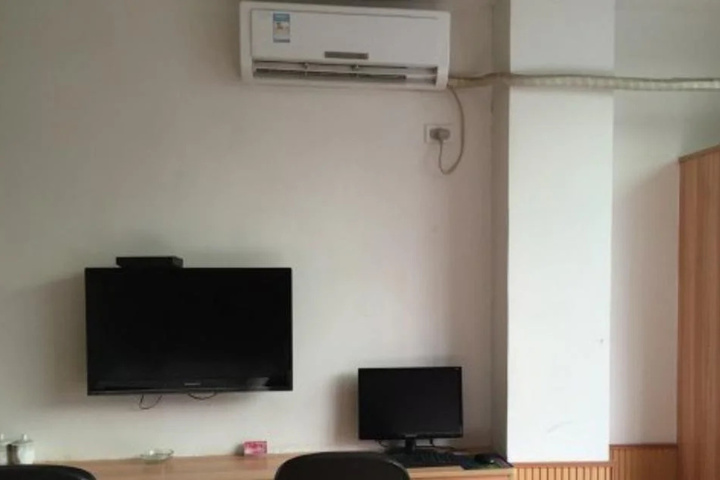 Room 2 of 13