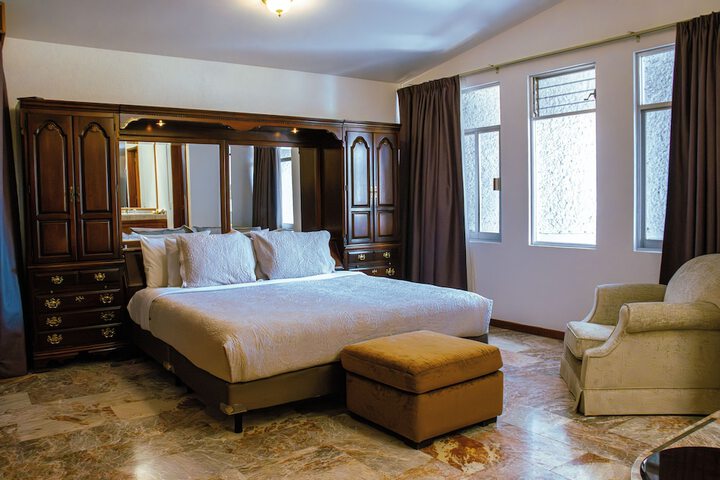Room 25 of 84