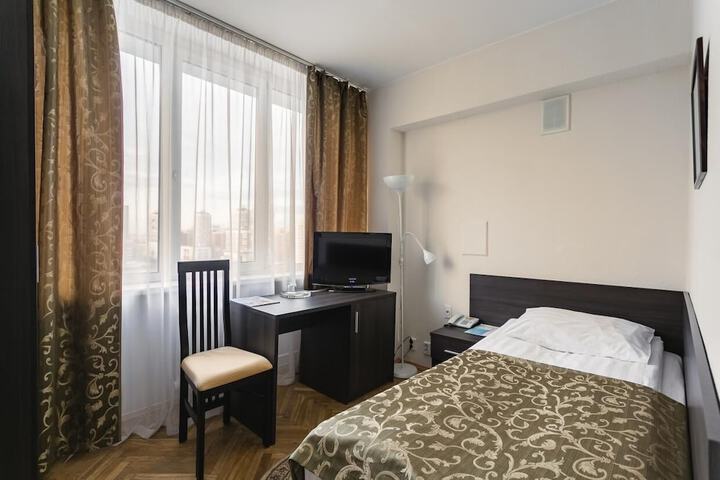 Room 15 of 95