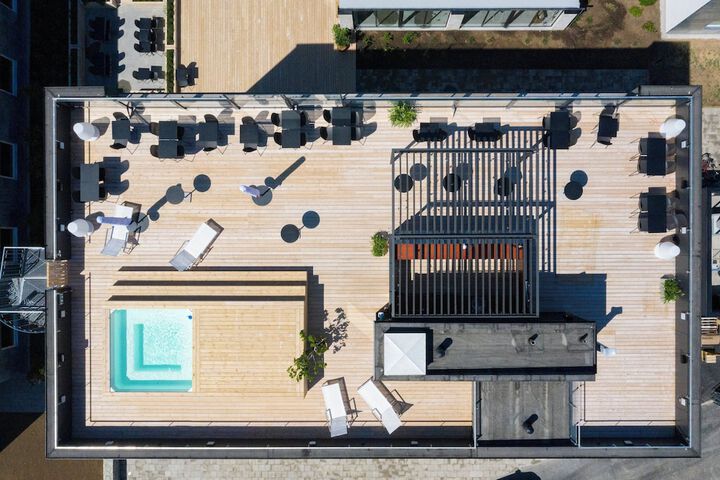 Pool 37 of 109