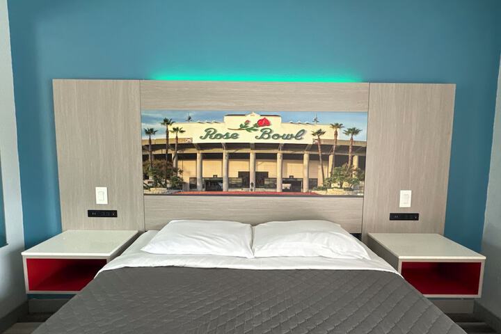 1 Queen Bed (42 of 44)